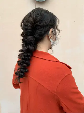 ロング ヘアアレンジ yui .のヘアスタイル