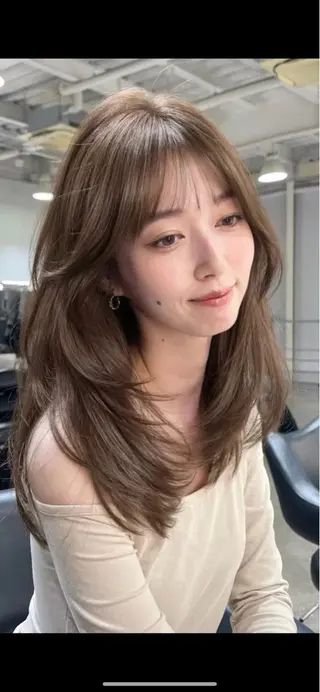 カラー 韓国風レイヤーカラー ライムのヘアスタイル