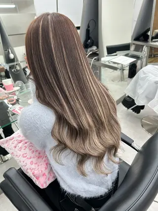 ハイトーン👱‍♀️ エクステ/彩花のヘアスタイル