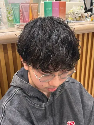 パーマ メンズ メンズパーマ、スパ イキー、上野星也のヘアスタイル