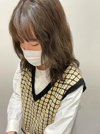 ミディアム カラー 狩野 羅夢のヘアスタイル