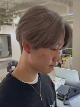 ショート カラー メンズ ケアブリーチ/ili 村上佳那多のヘアスタイル