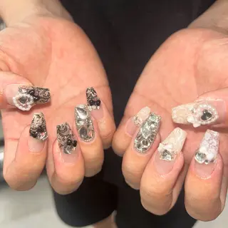 ネイル MODA MANAMIᵕ̈のネイルデザイン