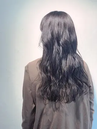 ロング カラー パーマ ヘアアレンジ ヤノ ナオミのヘアスタイル
