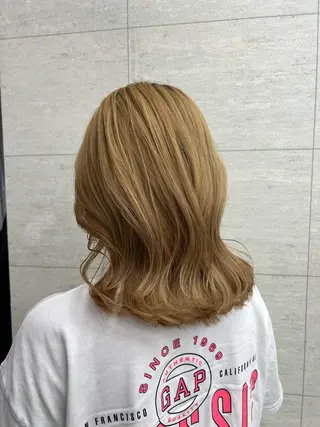 ミディアム カラー E:terne大宮店 ディレクター豊島穂希のヘアスタイル