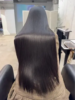 ロング 透明感カラー・ 髪質改善🩵イケダのヘアスタイル
