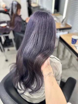 ロング カラー ヘアアレンジ 🤍淡色ピンク&ラベ ンダーYUKI🤍のヘアスタイル