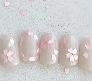 ネイル MoonNail ユリ🌸のネイルデザイン