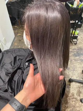ロング UMEDA FIGAROのヘアスタイル
