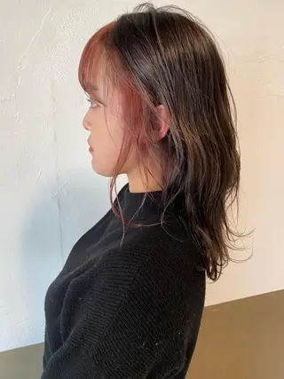 セミロング カラー 坂井田 浩樹のヘアスタイル