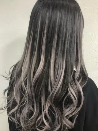 カラー ダブルスキルエクステ /羽エクステ白石宇由のヘアスタイル