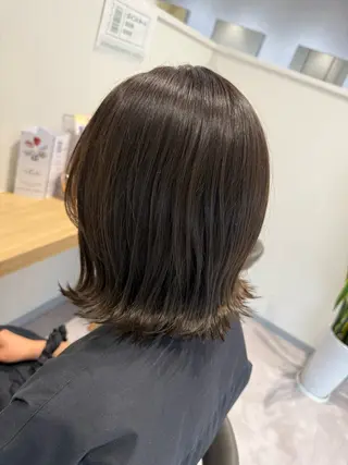 カラー 長谷川 紗羅のヘアスタイル