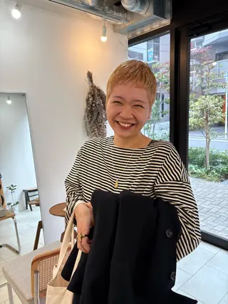 ショート カラー eri kinjoのヘアスタイル