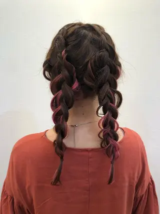 ヘアアレンジ ツノガイ エリのヘアスタイル