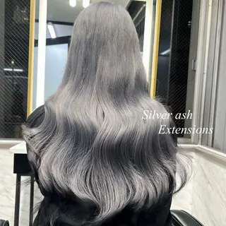 ロング カラー シールエクステ特化 ハイトーン、NANAのヘアスタイル