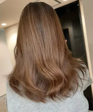 セミロング カラー 松井那津子 /ハイライトブリーチのヘアスタイル