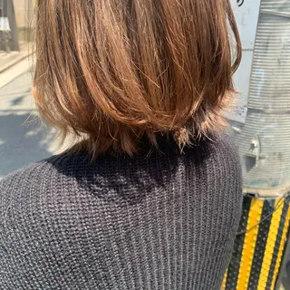 カラー MARU パーマ/レイヤーのヘアスタイル
