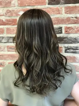 セミロング カラー 市村 正義のヘアスタイル