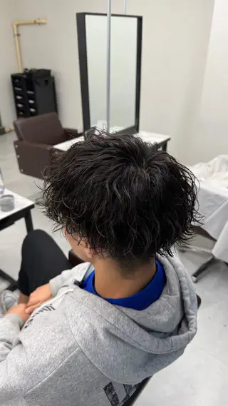 ミディアム パーマ ヘアアレンジ メンズ ウルフ/毛流れ/ アイロン風/AOTOのヘアスタイル