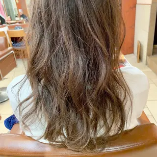 セミロング カラー 加藤 綾華のヘアスタイル