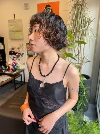 ミディアム パーマ アトム/ウルフ パーマ/レイヤーのヘアスタイル