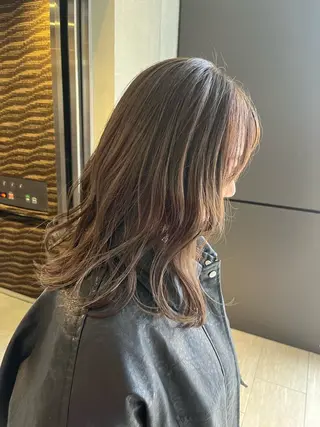 セミロング カラー パーマ Day&Night kanaのヘアスタイル