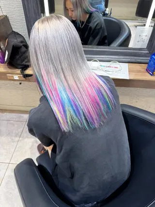 セミロング 🐺ウルフ× ハイトーン🐺MOEのヘアスタイル