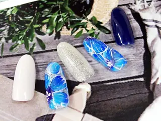 ネイル ティーエヌ 金山駅東口店のネイルデザイン