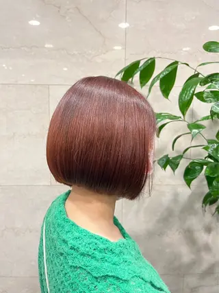 ショート まみ/レイヤーカット /暖色カラーのヘアスタイル
