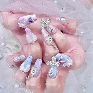 ネイル KIREIE Satomiのネイルデザイン