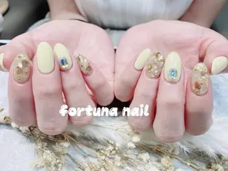 ネイル Nail •Head スパFortunaのネイルデザイン