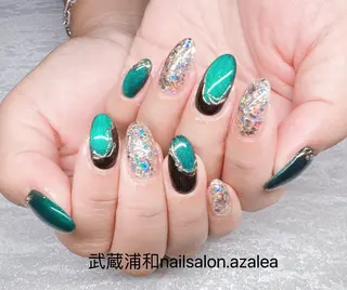 ネイル R inのネイルデザイン