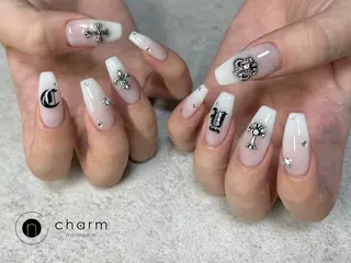 ネイル ネイルルーム チャームのネイルデザイン