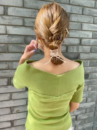 ロング カラー ヘアアレンジ cherir髪質改善 パーソナルカラー診断のヘアスタイル