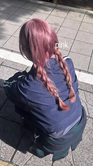 ロング カラー 🍓ハイトーンカラー 🎀nene🍓のヘアスタイル