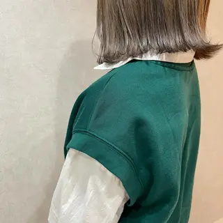 ショート カラー UMEDA FIGAROのヘアスタイル