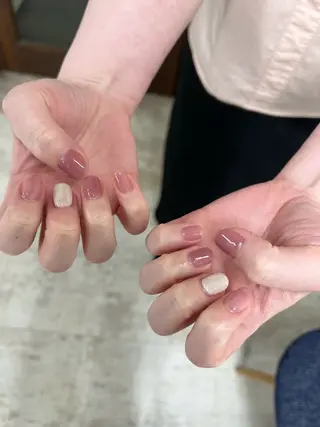 ネイル 吉田 里菜のネイルデザイン