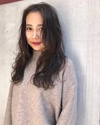 パーマ mayu ○のヘアスタイル