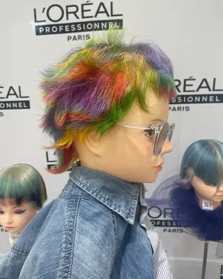 ショート カラー 小野寺 もものヘアスタイル