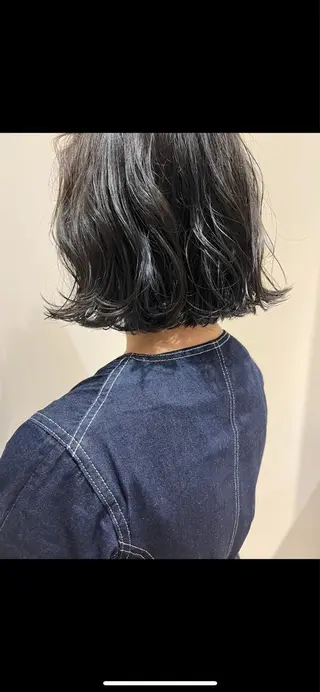 ショート カラー ヘアアレンジ 暗髪カラー🫐パーマ おくだりんかのヘアスタイル