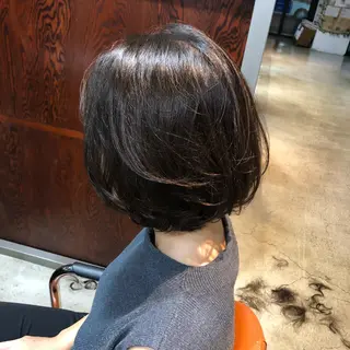 ミディアム 似合わせ🩵悩んだら 💭KAE 🫟のヘアスタイル