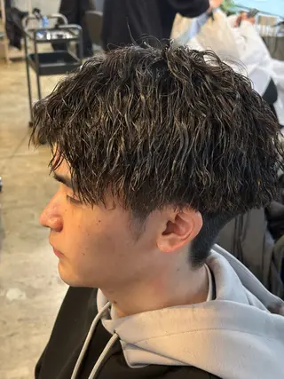 パーマ メンズ 神戸 蒼司のヘアスタイル
