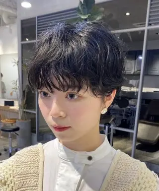 ショート 宮城 星のヘアスタイル