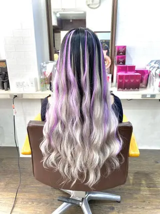 ロング カラー ヘアアレンジ ブリーチカラー特化 U-topia小島のヘアスタイル
