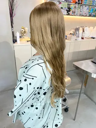 ロング カラー 前橋 姫奈のヘアスタイル