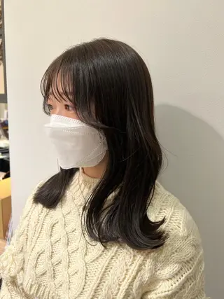 ミディアム 西邑 環のヘアスタイル
