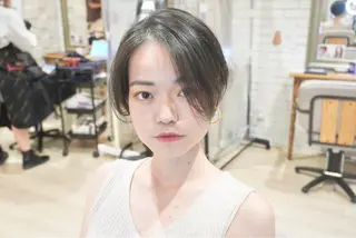 ショート ミヤザキ ユタカのヘアスタイル