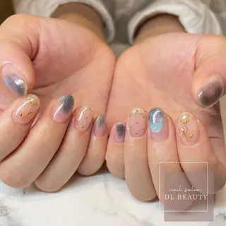 ネイル .. momoko🕊のネイルデザイン