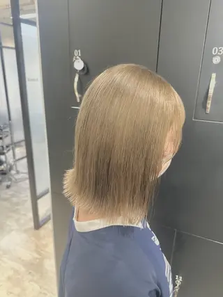 ミディアム カラー ハイトーン･髪質改善 MIOKAのヘアスタイル