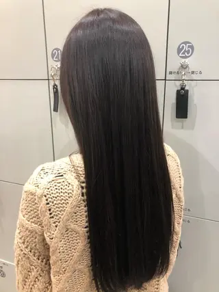 ロング カラー 小野 遥南のヘアスタイル